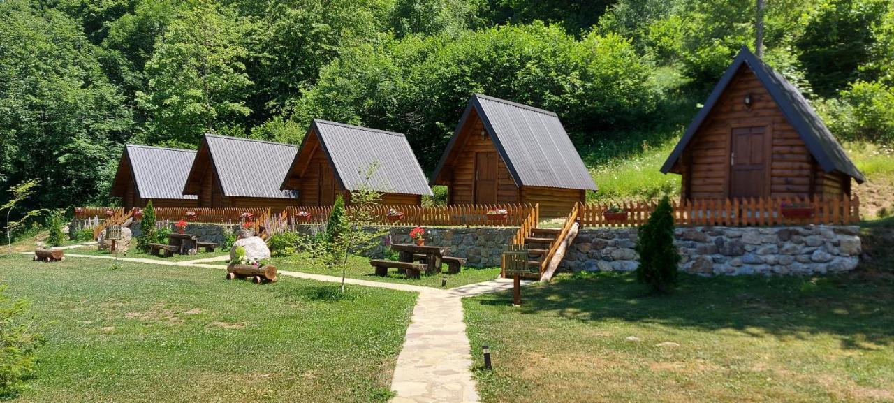 Gradine - Katun Kamp Villa Plav Eksteriør billede