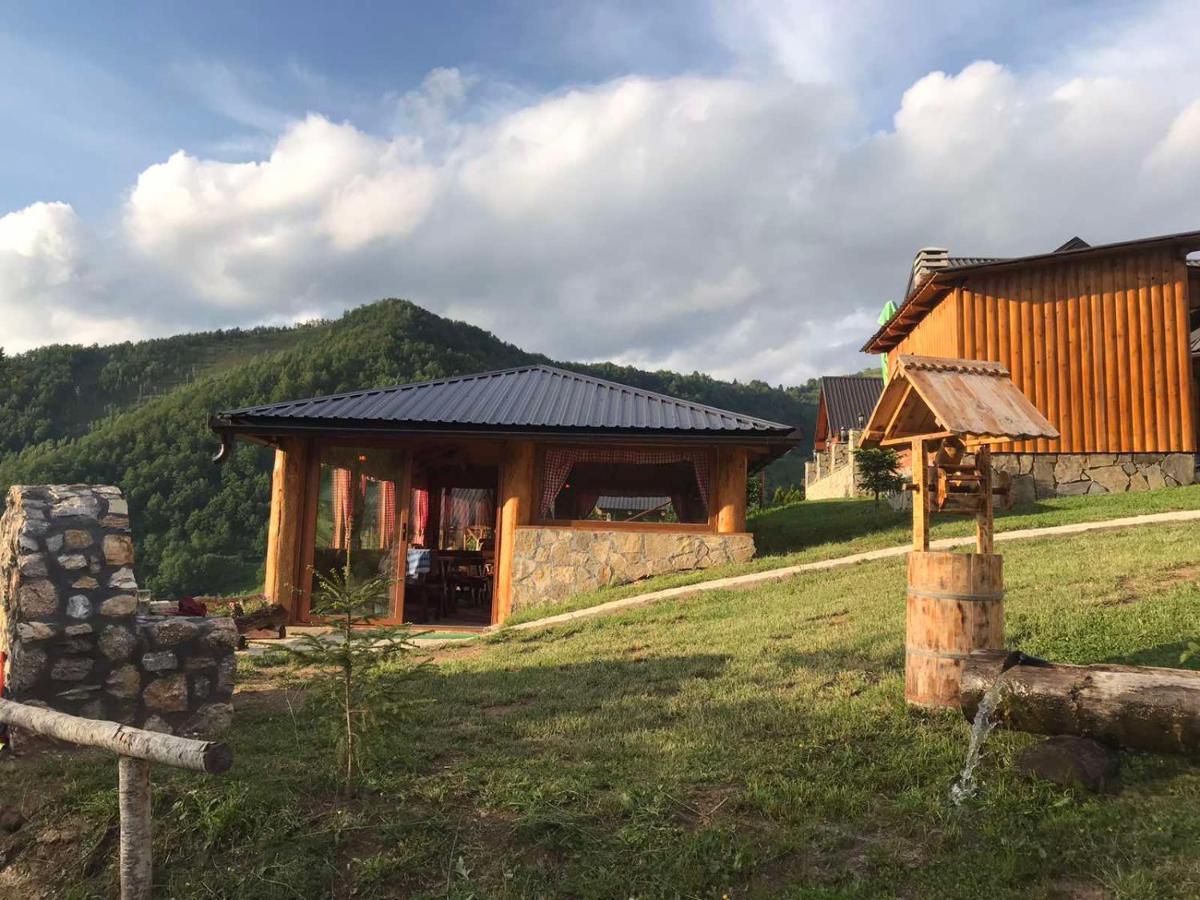Gradine - Katun Kamp Villa Plav Eksteriør billede